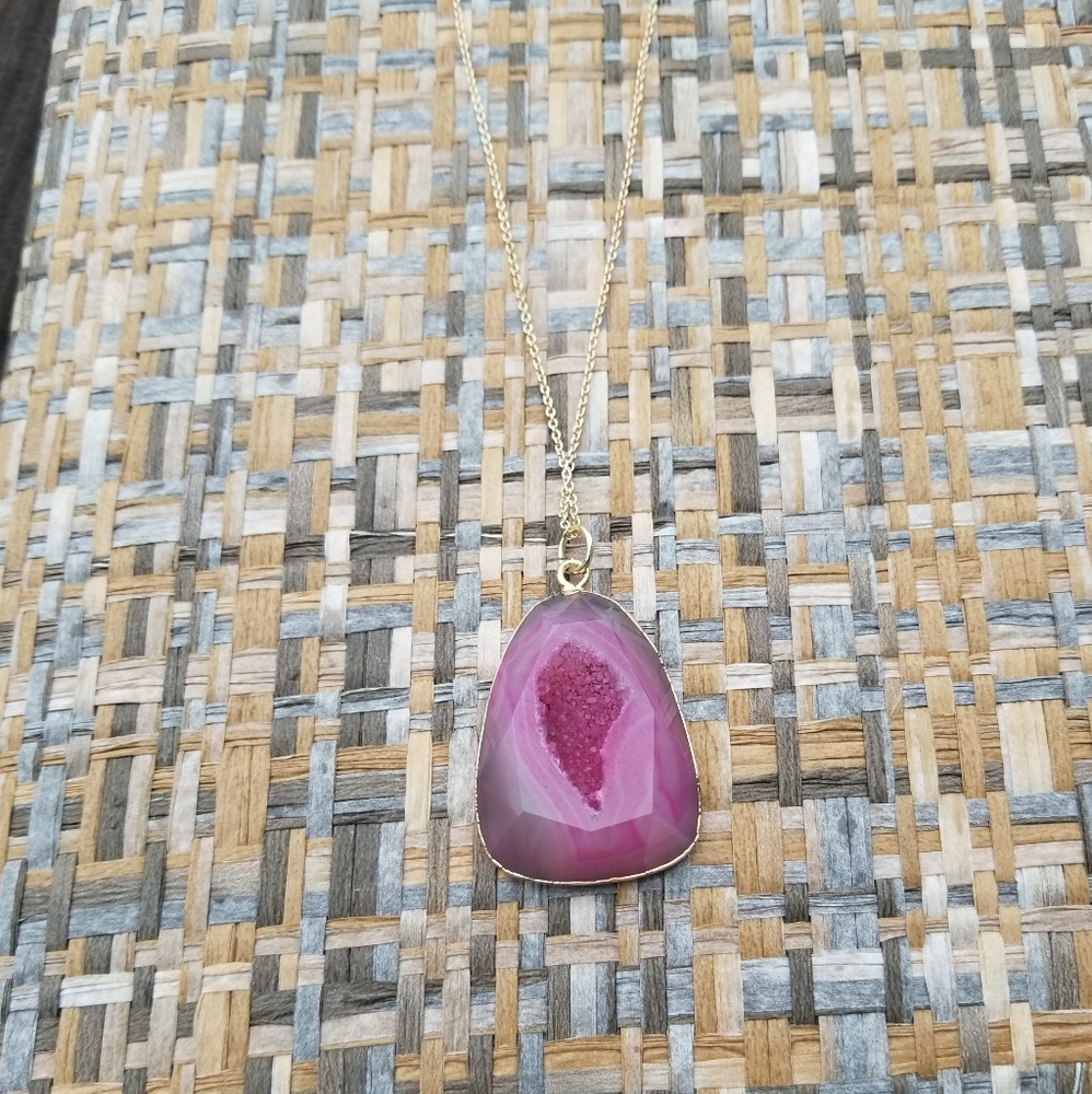 Pink Agate Necklace - Picture 4 of 4